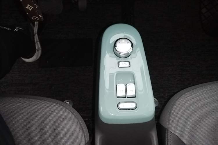 Used CHANGAN NEVO Lumin 2024 130km Qingyue Version Gear Lever