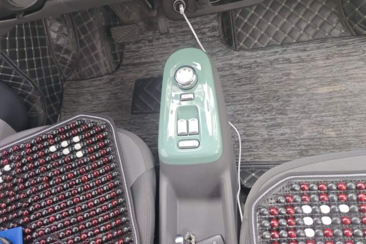 Used CHANGAN NEVO Lumin 2024 205km Launch Edition Gear Lever
