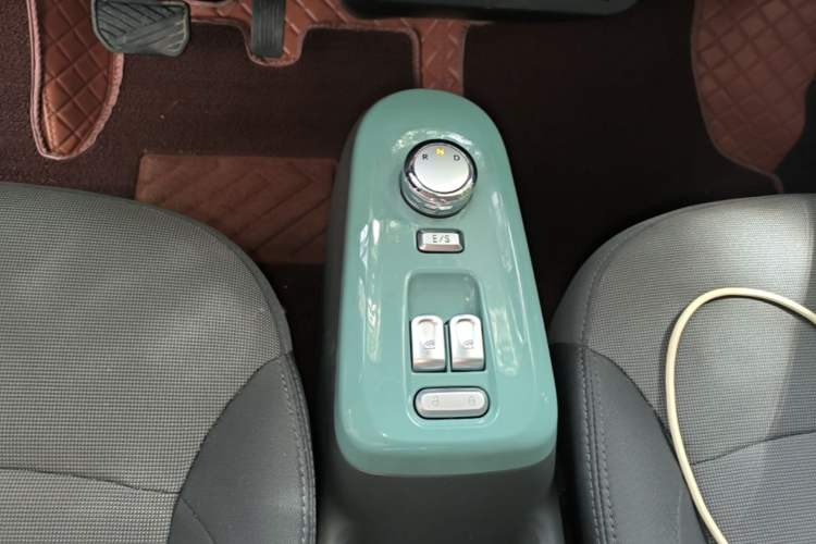 Used CHANGAN NEVO Lumin 2024 130km Qingyue Version Gear Lever