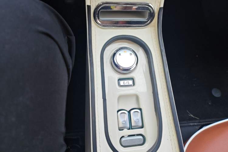 Used CHANGAN NEVO Lumin 2024 130km Qingyue Version Gear Lever