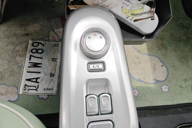 Used CHANGAN NEVO Lumin 2024 130km Qingyue Version Gear Lever