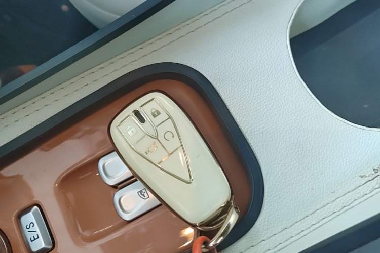 Used CHANGAN NEVO Lumin 2024 301km Launch Edition Interior 1