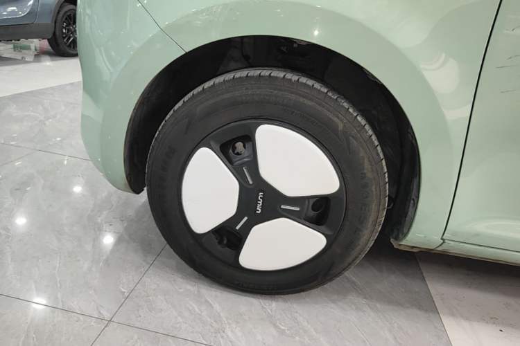 Used CHANGAN NEVO Lumin 2024 130km Qingyue Version Left Front Wheel Hub