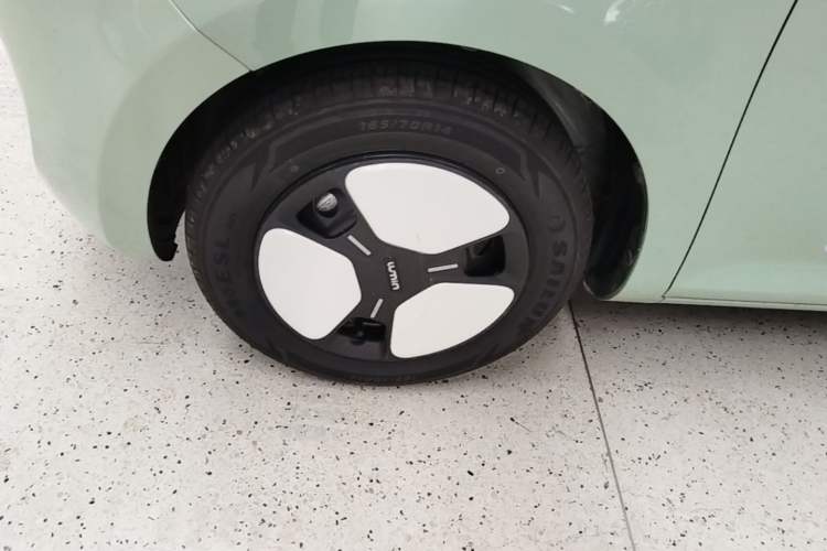 Used CHANGAN NEVO Lumin 2024 205km Launch Edition Left Front Wheel Hub