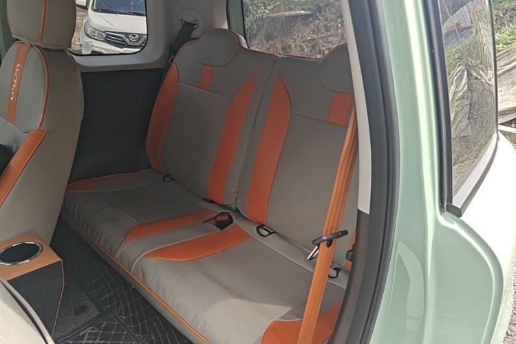 Used CHANGAN NEVO Lumin 2024 205km Orange Wind Edition Left Rear Seat