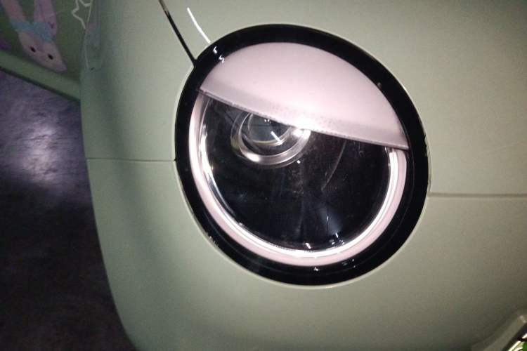 Used CHANGAN NEVO Lumin 2024 205km Launch Edition Right Front Headlight