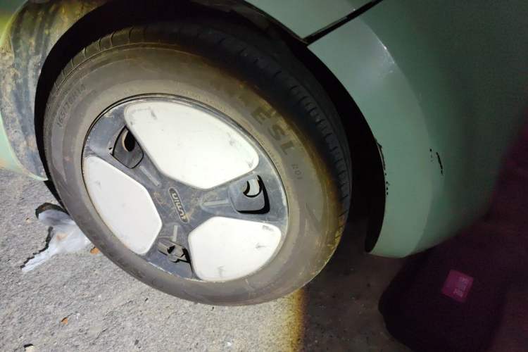 Used CHANGAN NEVO Lumin 2024 130km Qingyue Version Right Front Wheel Hub