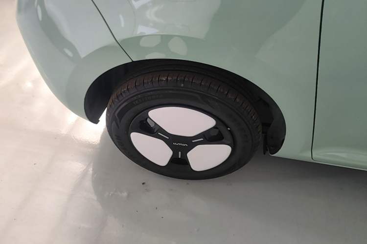 Used CHANGAN NEVO Lumin 2024 130km Qingyue Version Right Rear Wheel Hub