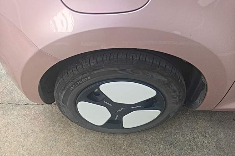 Used CHANGAN NEVO Lumin 2024 301km Orange Wind Edition Left Front Wheel Hub
