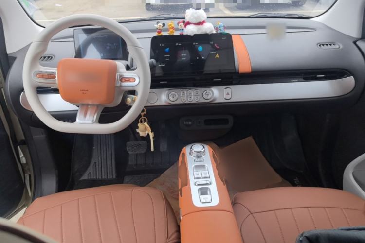 Used CHANGAN NEVO Lumin 2024 301km Orange Wind Edition Center Console