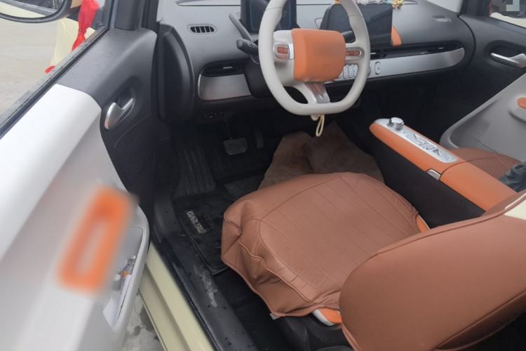 Used CHANGAN NEVO Lumin 2024 301km Orange Wind Edition Driver Seat