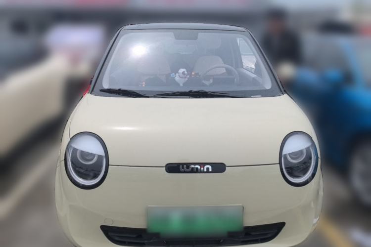 Used CHANGAN NEVO Lumin 2024 301km Orange Wind Edition Front