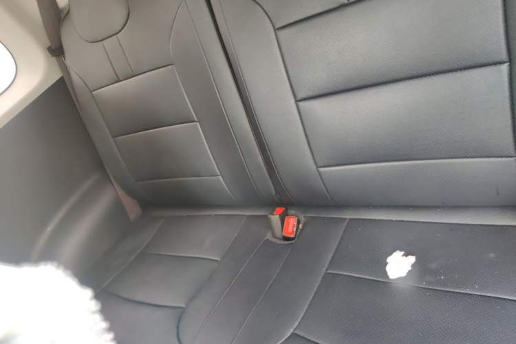 Used CHANGAN NEVO Lumin 2024 205km Orange Wind Edition Left Rear Seat