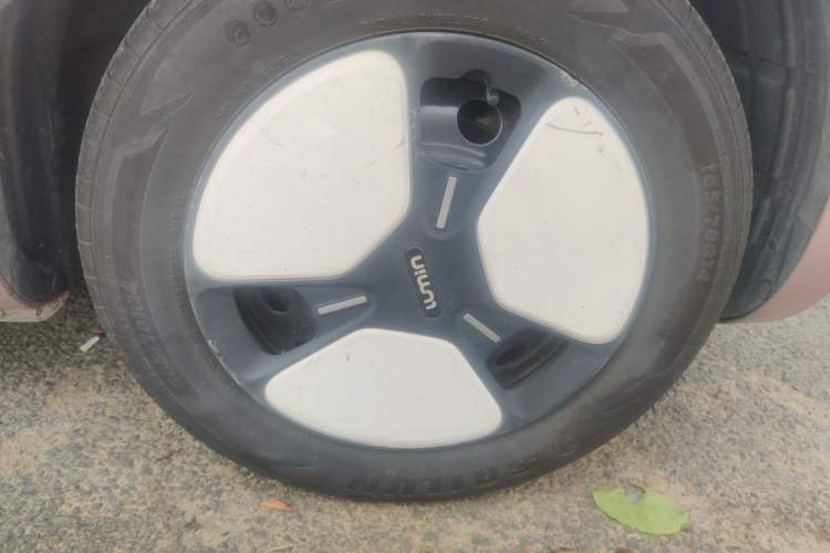 Used CHANGAN NEVO Lumin 2024 205km Orange Wind Edition Right Front Wheel Hub