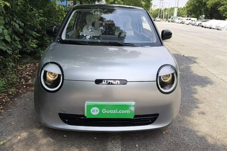 Used CHANGAN NEVO Lumin 2024 205km Launch Edition Front