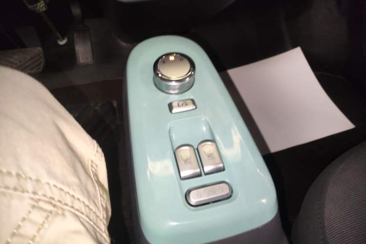 Used CHANGAN NEVO Lumin 2024 205km Launch Edition Gear Lever