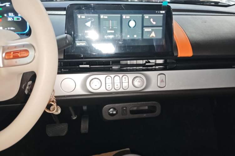 Used CHANGAN NEVO Lumin 2024 301km Orange Wind Edition Audio And AC Panel