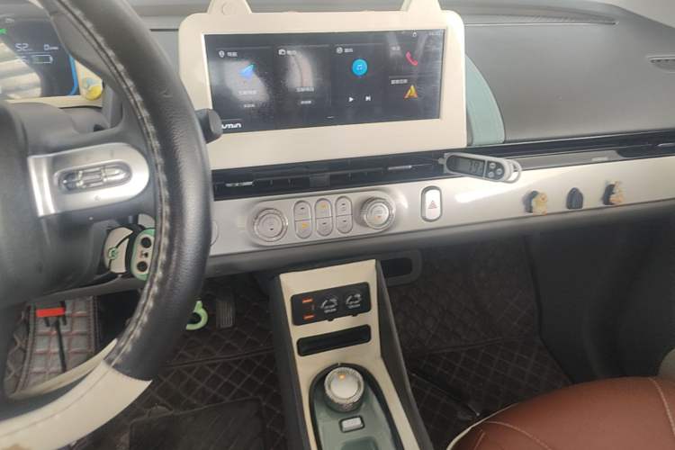 Used CHANGAN NEVO Lumin 2024 205km Launch Edition Audio And AC Panel