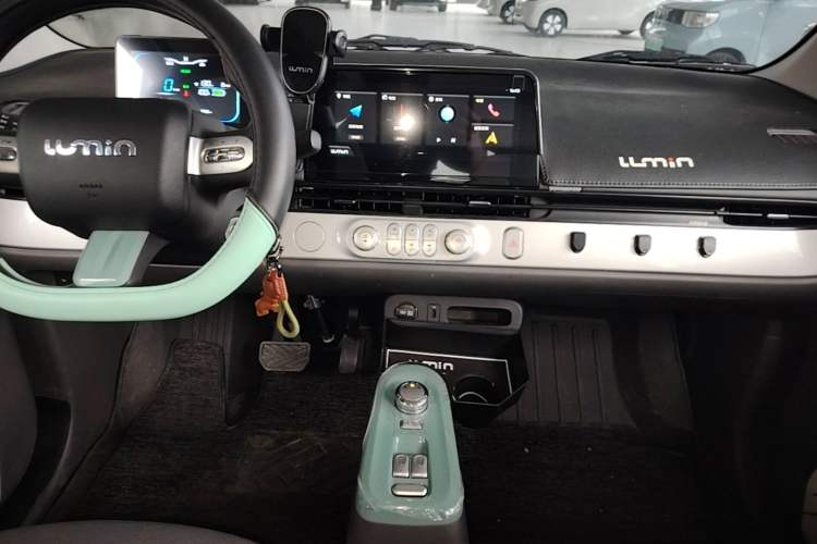 Used CHANGAN NEVO Lumin 2024 130km Qingyue Version Audio And AC Panel