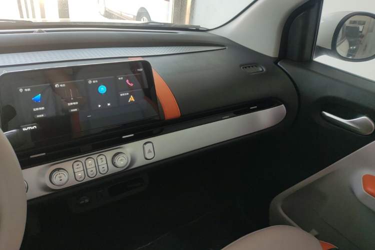 Used CHANGAN NEVO Lumin 2024 205km Orange Wind Edition Audio And AC Panel