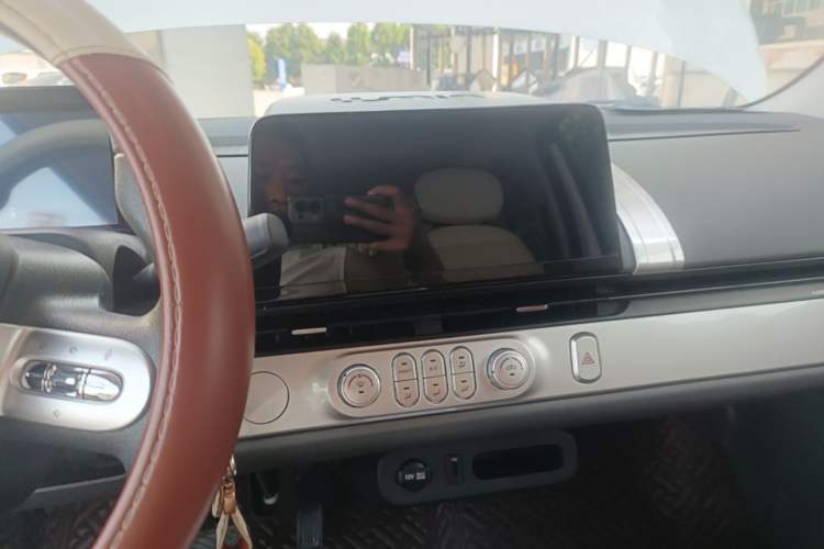 Used CHANGAN NEVO Lumin 2024 205km Launch Edition Audio And AC Panel