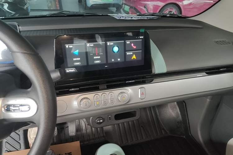 Used CHANGAN NEVO Lumin 2024 205km Orange Wind Edition Audio And AC Panel