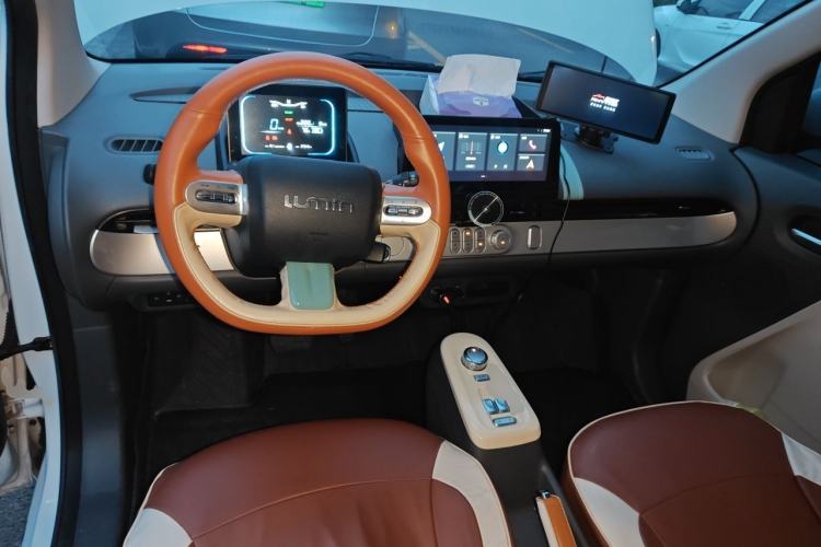 Used CHANGAN NEVO Lumin 2024 301km Launch Edition Center Console