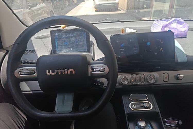 Used CHANGAN NEVO Lumin 2024 205km Launch Edition Center Console