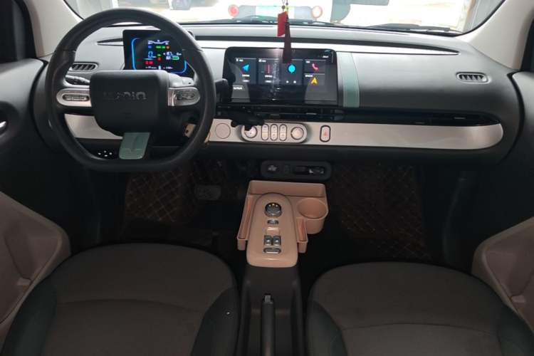 Used CHANGAN NEVO Lumin 2024 205km Launch Edition Center Console