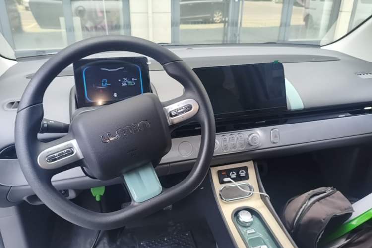 Used CHANGAN NEVO Lumin 2024 130km Qingyue Version Center Console