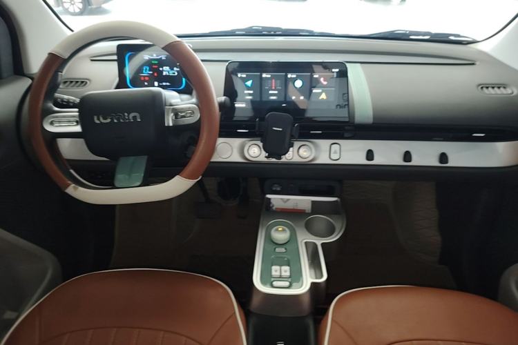 Used CHANGAN NEVO Lumin 2024 301km Launch Edition Center Console