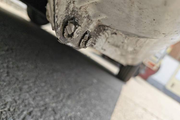 Used CHANGAN NEVO Lumin 2024 130km Qingyue Version Chassis Front Left