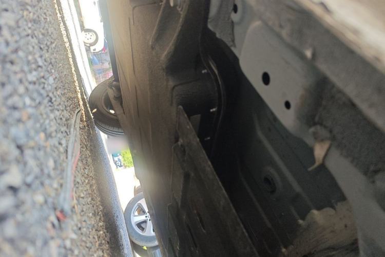 Used CHANGAN NEVO Lumin 2024 130km Qingyue Version Chassis Front Right
