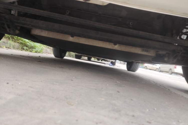 Used CHANGAN NEVO Lumin 2024 301km Orange Wind Edition Chassis Rear