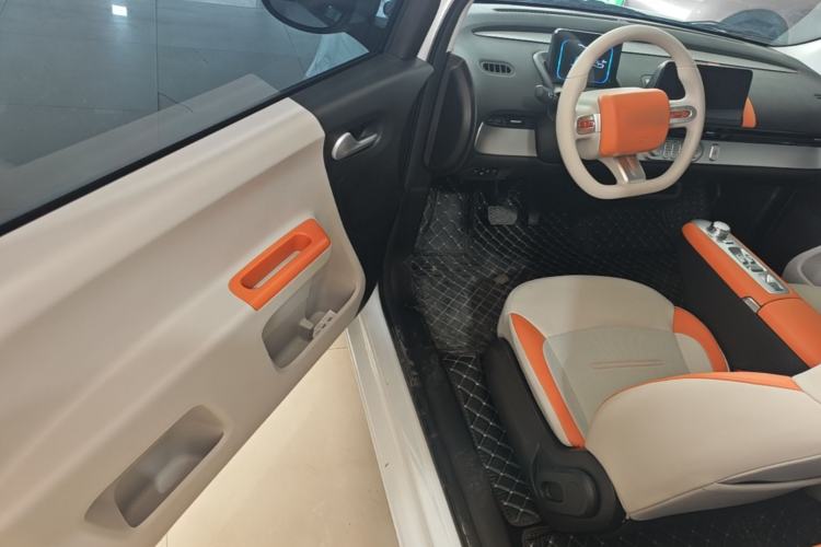 Used CHANGAN NEVO Lumin 2024 205km Orange Wind Edition Driver Seat