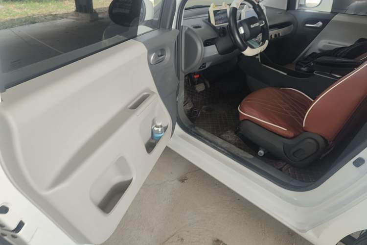 Used CHANGAN NEVO Lumin 2024 205km Launch Edition Driver Seat