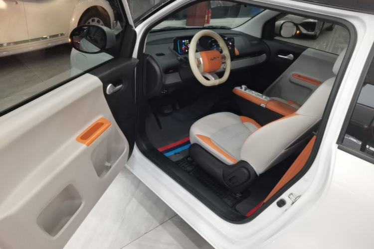 Used CHANGAN NEVO Lumin 2024 205km Orange Wind Edition Driver Seat