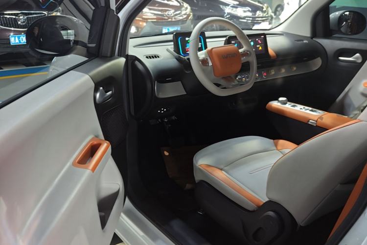 Used CHANGAN NEVO Lumin 2024 205km Orange Wind Edition Driver Seat