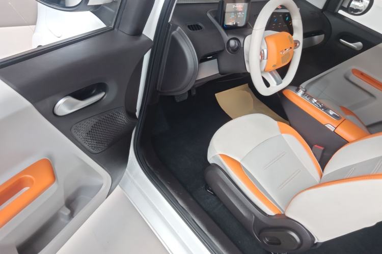 Used CHANGAN NEVO Lumin 2024 205km Orange Wind Edition Driver Seat