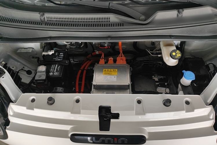 Used CHANGAN NEVO Lumin 2024 301km Orange Wind Edition Engine Bay