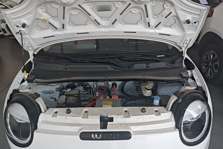 Used CHANGAN NEVO Lumin 2024 301km Orange Wind Edition Engine Bay