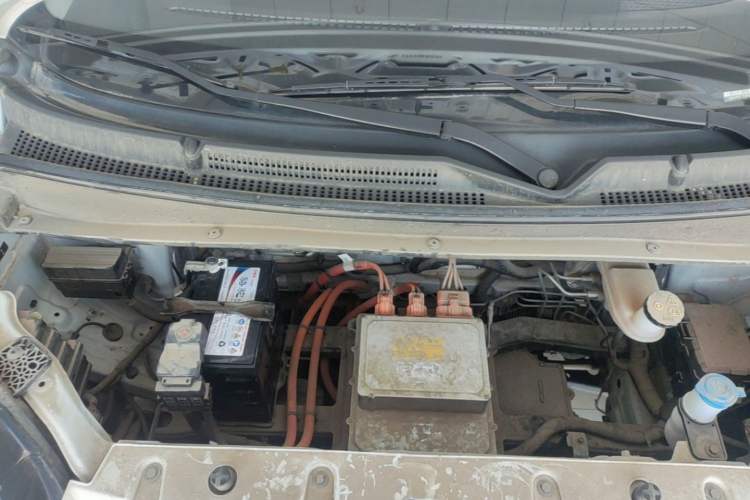 Used CHANGAN NEVO Lumin 2024 205km Orange Wind Edition Engine Bay