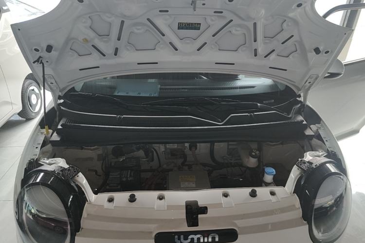 Used CHANGAN NEVO Lumin 2024 205km Orange Wind Edition Engine Bay