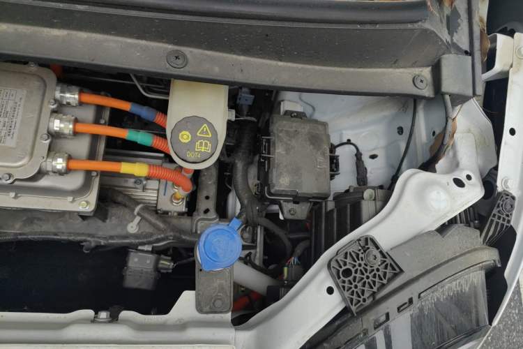 Used CHANGAN NEVO Lumin 2024 130km Qingyue Version Engine Bay Left
