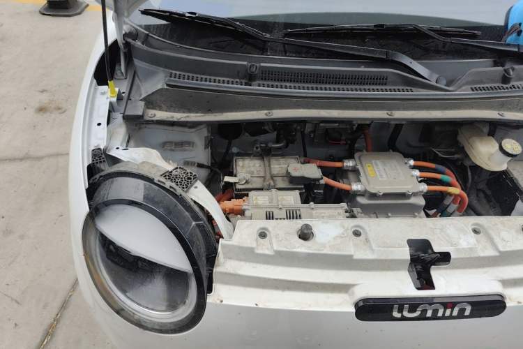 Used CHANGAN NEVO Lumin 2024 130km Qingyue Version Engine Bay Right