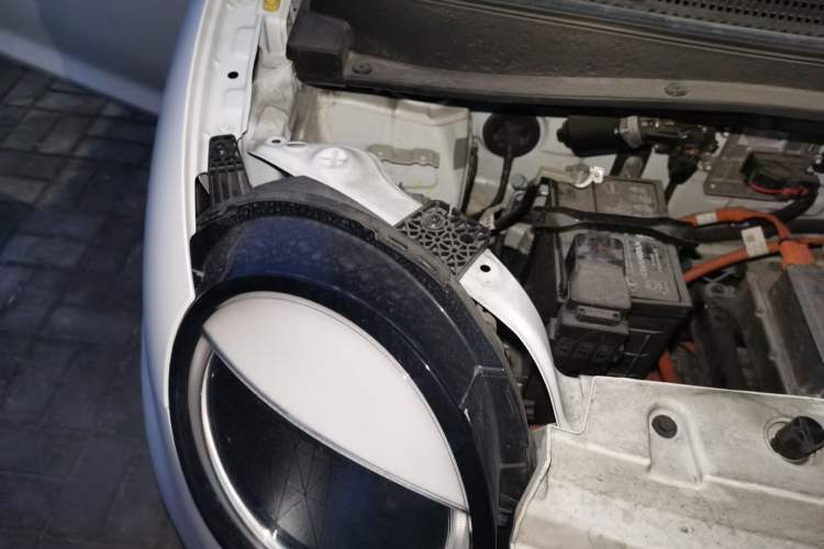 Used CHANGAN NEVO Lumin 2024 301km Launch Edition Engine Bay Right