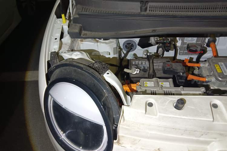 Used CHANGAN NEVO Lumin 2024 130km Qingyue Version Engine Bay Right