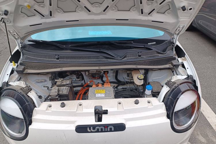 Used CHANGAN NEVO Lumin 2024 205km Orange Wind Edition Engine Bay