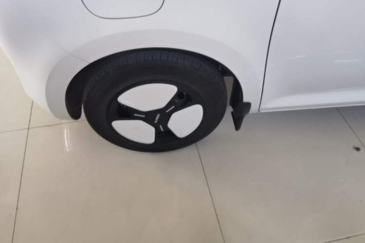 Used CHANGAN NEVO Lumin 2024 130km Qingyue Version Exterior 4