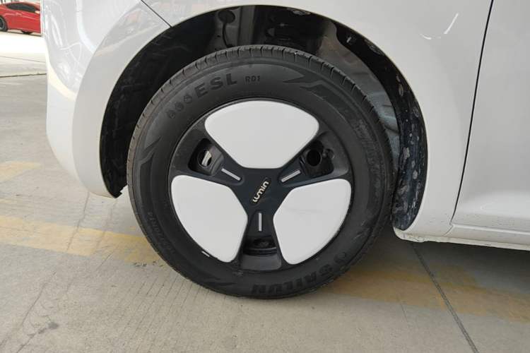 Used CHANGAN NEVO Lumin 2024 130km Qingyue Version Exterior 4